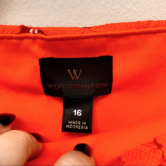 Lace layered overlay skirt - Picture 3 of 3